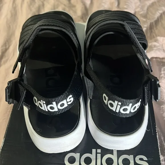 ADIDAS 90s SANDALS WOMENS SIZE 9 - Picture 2 of 3